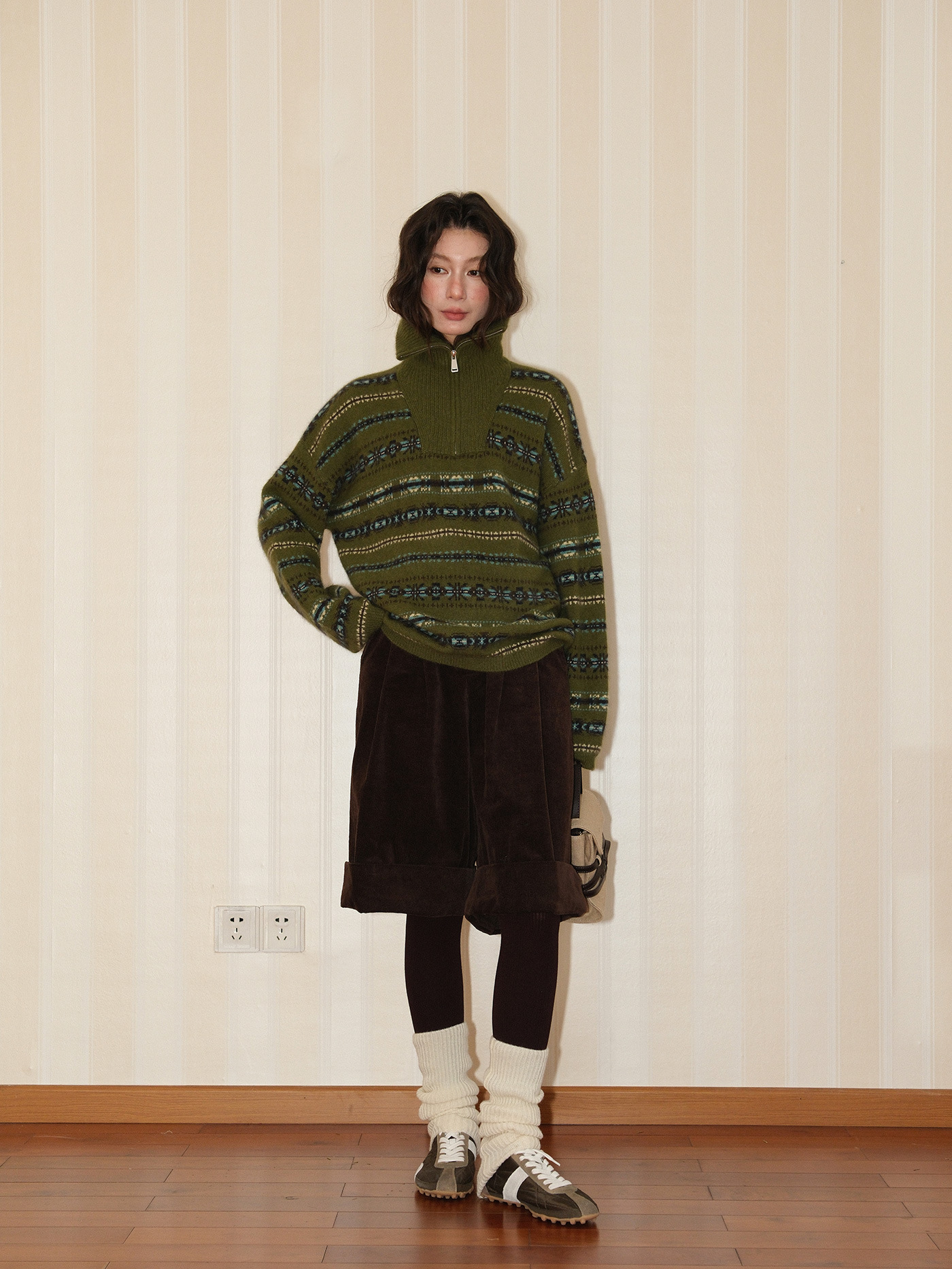 レディースカジュアルファッション 民族柄ジャガード編みフードニットセーター