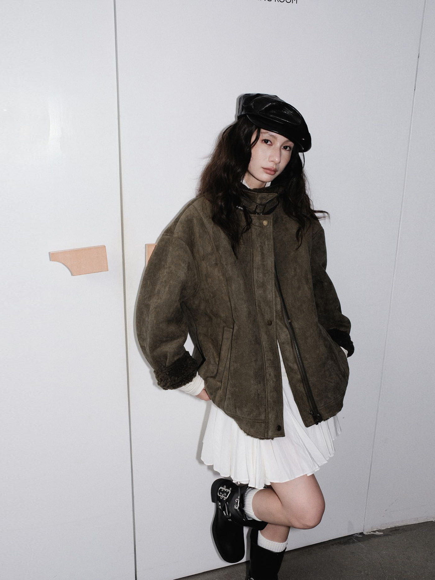 レディースカジュアルファッション ボア襟付きムートン調ショートジャケット