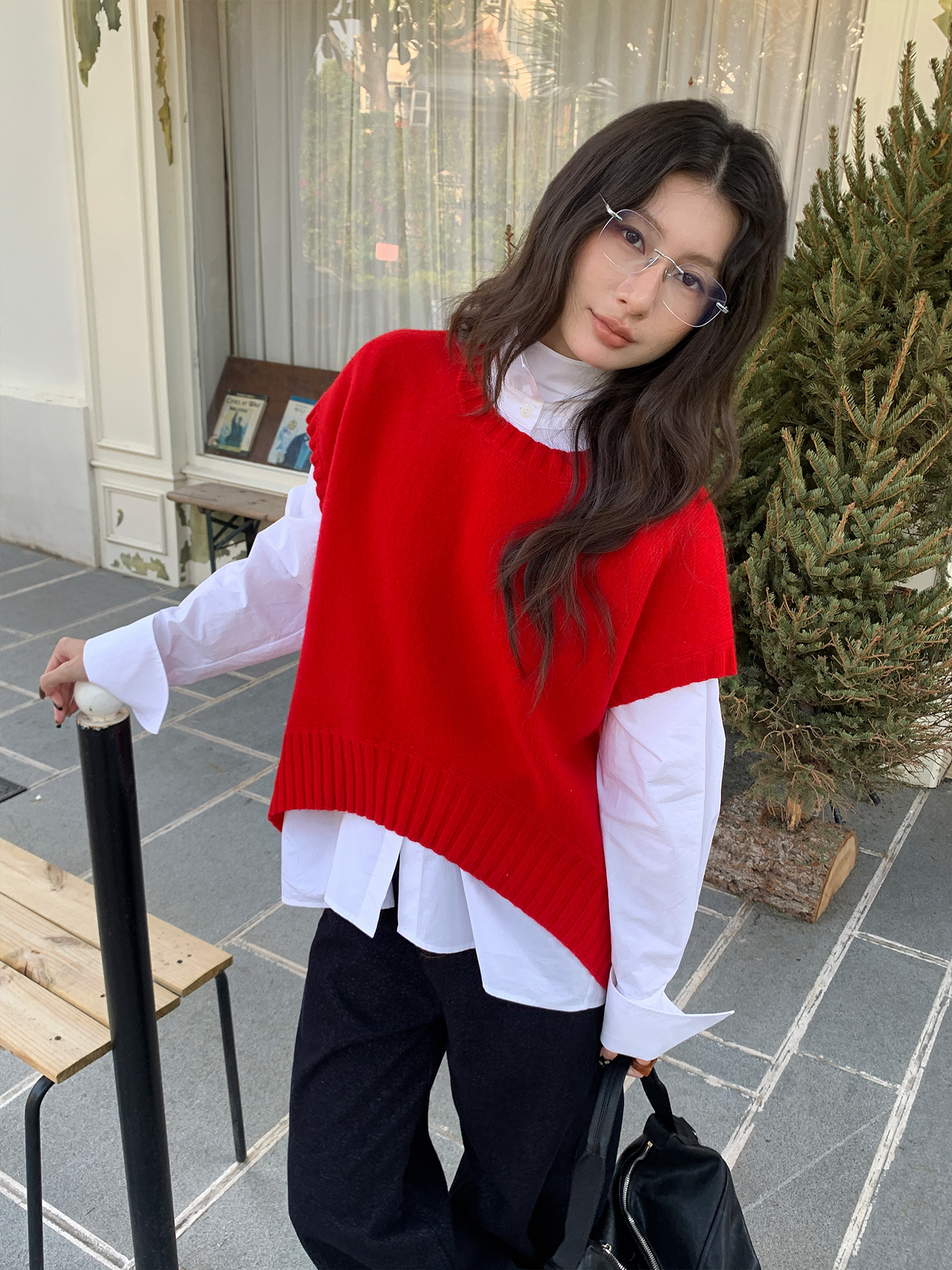 レディースカジュアルファッション 袖なしニットベスト重ね着風セットアップ