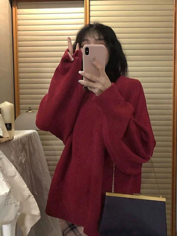 【レディースカジュアルファッション】ふんわりアイボリーニット｜マーメイドのようにやさしく包むゆるシルエットのモヘア風セーター