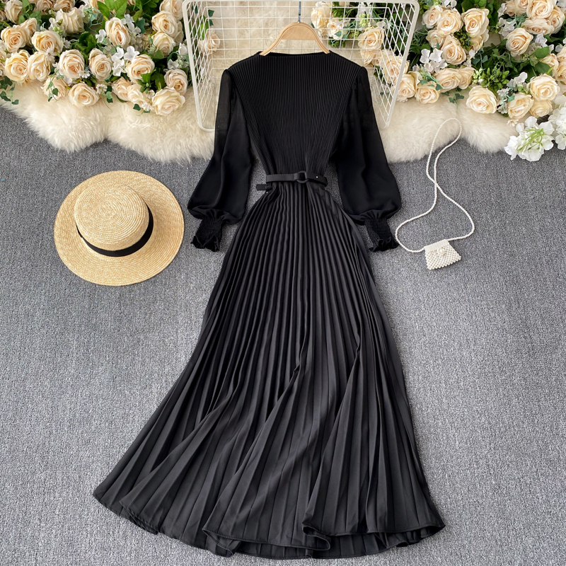 https://fulmo-img-server.com/ladies-casual-room/c9e21fd6-d65d-44f7-8520-0dcfdfd7e0ff.jpg