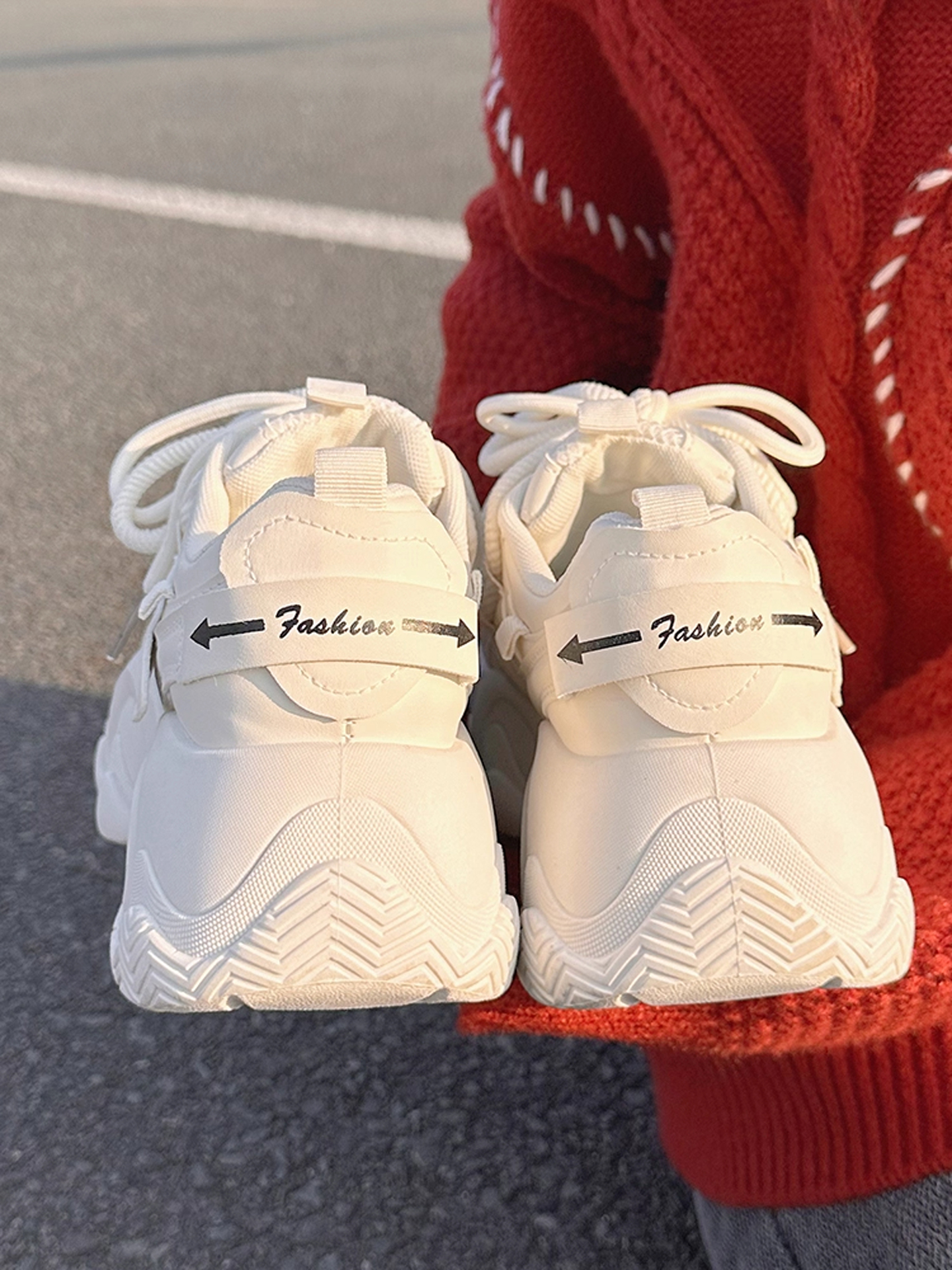 【レディースカジュアルファッション】厚底×軽量｜脚長×衝撃吸収の韓国風ダッドスニーカー