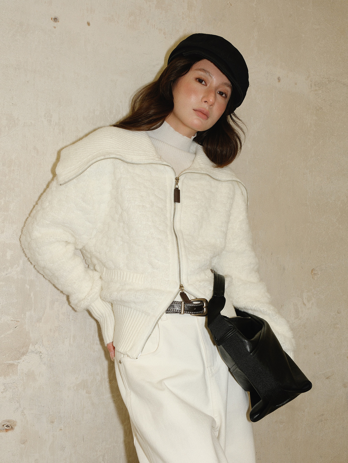 【レディースカジュアルファッション】柔らかボア×海軍風ショート丈｜大人可愛いゆるウォームジップジャケット