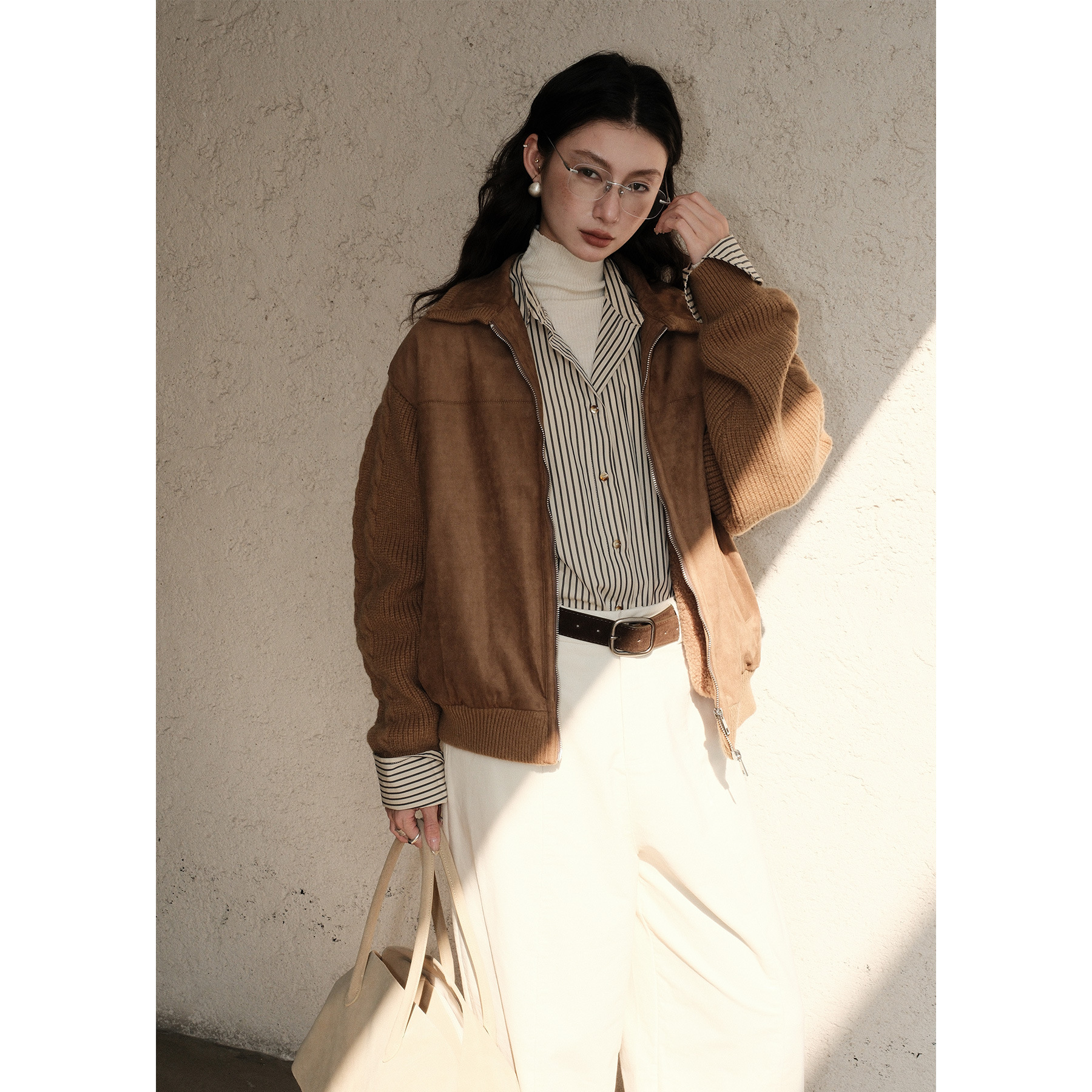 【レディースカジュアルファッション】ゆる抜け感×異素材切り替え｜こなれシルエットが叶うフェイクスエードジャケット