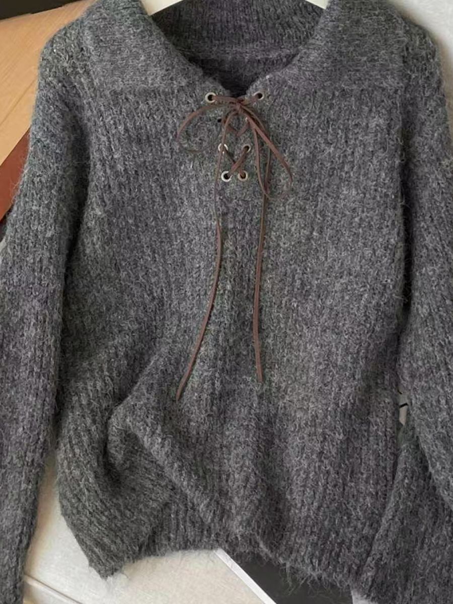 【レディースカジュアルファッション】レースアップ襟付きニットトップス｜上品で可愛いクラシカルデザインの秋冬セーター