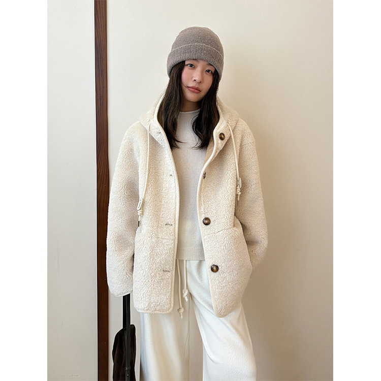 レディースカジュアルファッション もこもこボア素材フード付きショートコート