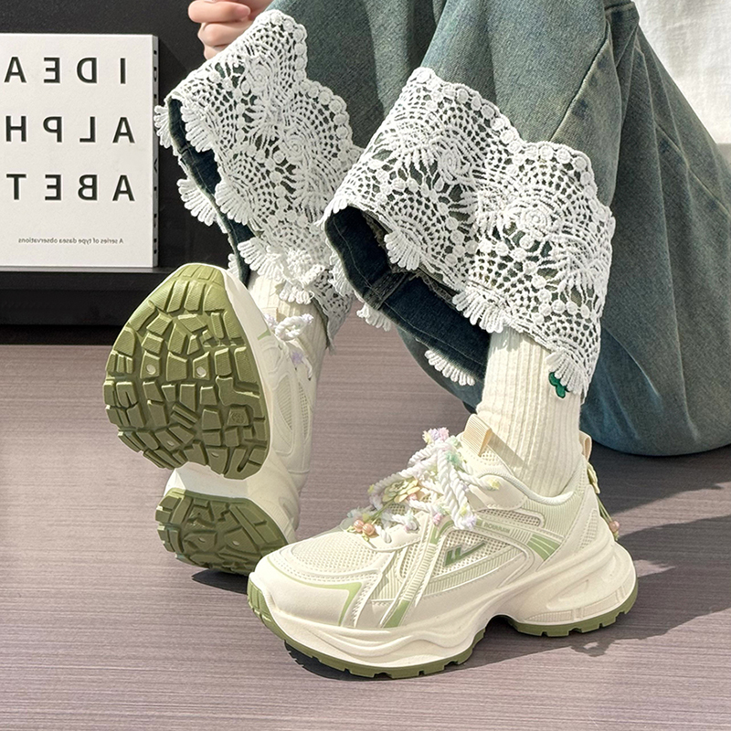 【レディースカジュアルファッション】厚底×軽量デザイン｜学生・通勤・デイリーに使える快適ランニング風シューズ