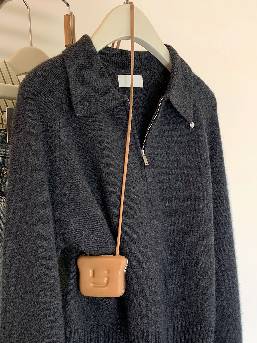 【レディースカジュアルファッション】ハーフジップ襟付きニットトップス｜上品な抜け感で着こなす大人のフレンチカジュアルセーター