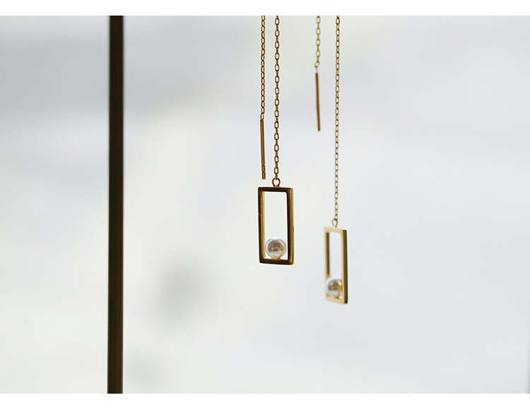 レディースピアス 長方形フレーム真珠付きチェーンピアス