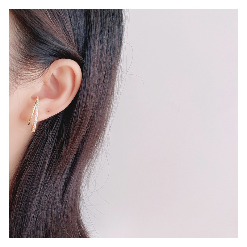 レディースピアス 二連重ねづけ風煌めきラインイヤーカフ