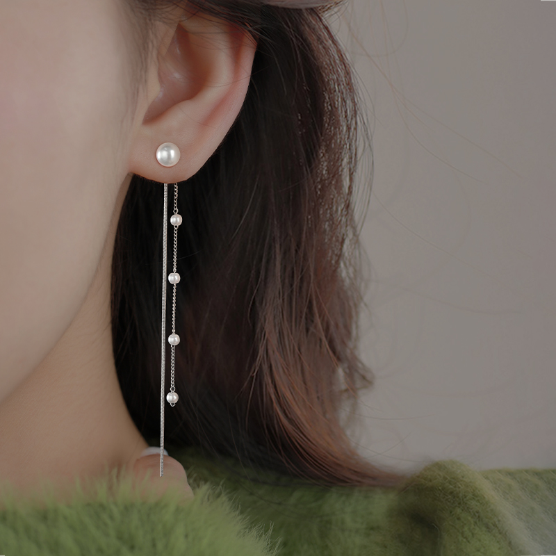 レディースピアス 真珠とチェーンの揺れる二重垂れ下がりピアス