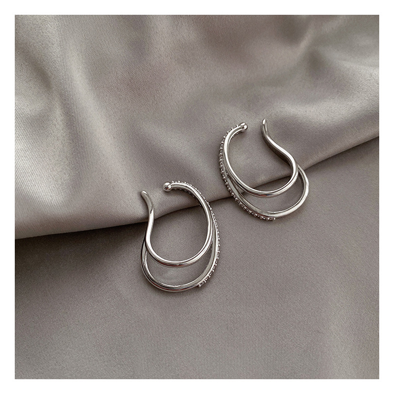 レディースピアス 二連重ねづけ風煌めきラインイヤーカフ