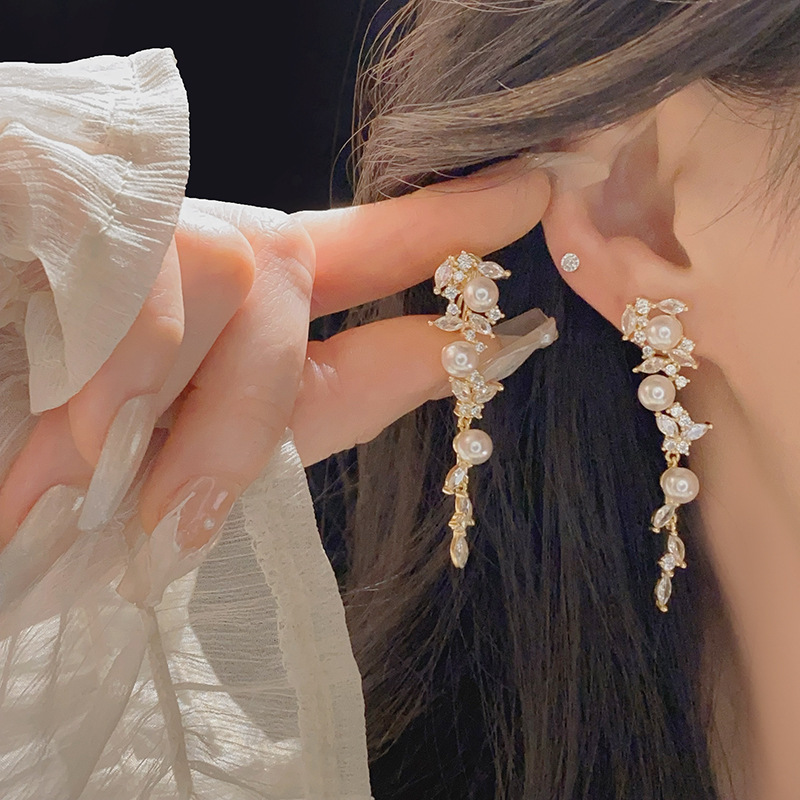 ピアスレディース パール ロング ピアス 上品 花モチーフ おしゃれ ギフト