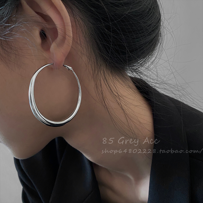 レディースピアス 洗練された大ぶり円形フープピアス