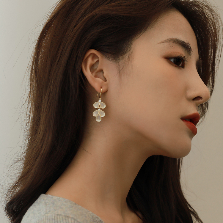 レディースピアス 花びら型天然石フックピアス