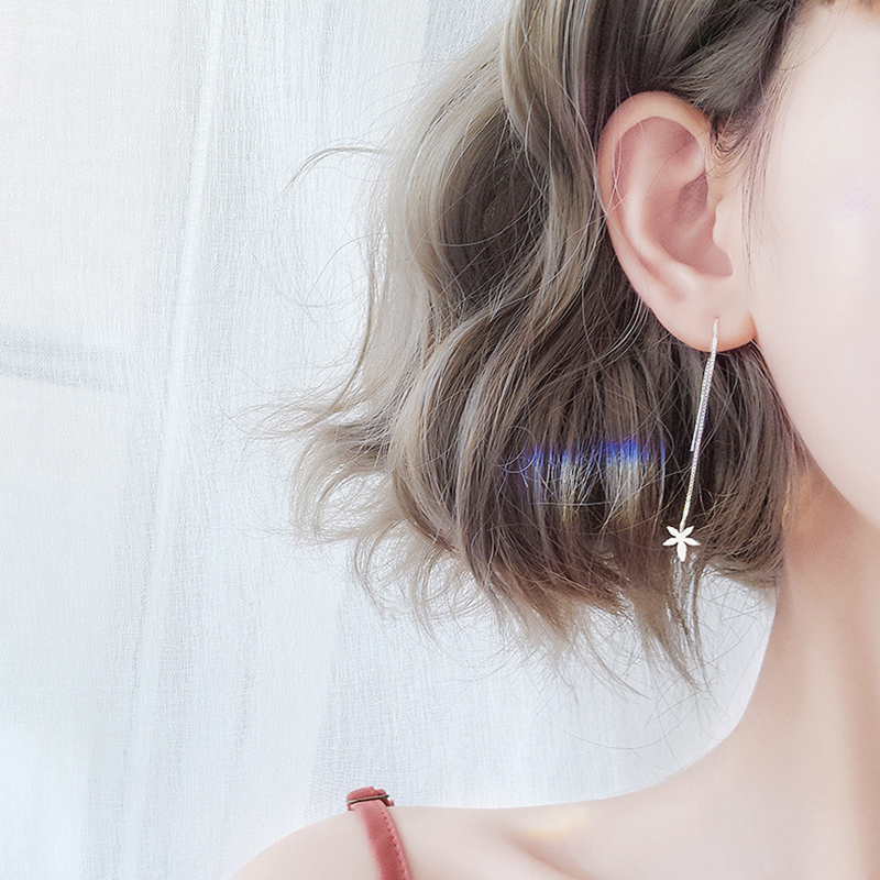 レディースピアス 星型モチーフ繊細チェーンピアス