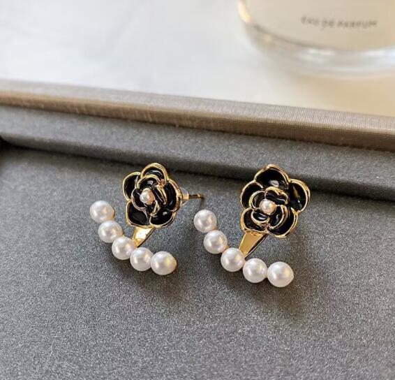ピアスレディース 薔薇モチーフ真珠スタッドピアス レディース用