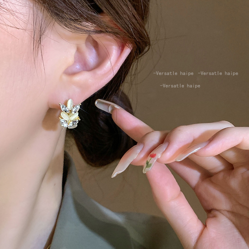 レディースピアス 華やか宝石デザイン小ぶりフープピアス