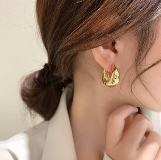 ピアスレディース 韓国風上品フープピアス 通勤お洒落アクセサリー