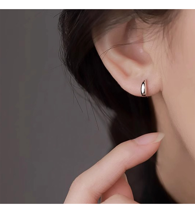 レディースピアス 雫型ミニマルスタッドピアス