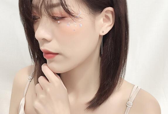 ピアスレディース 秋冬レトロ風チェーンピアス美少女装飾