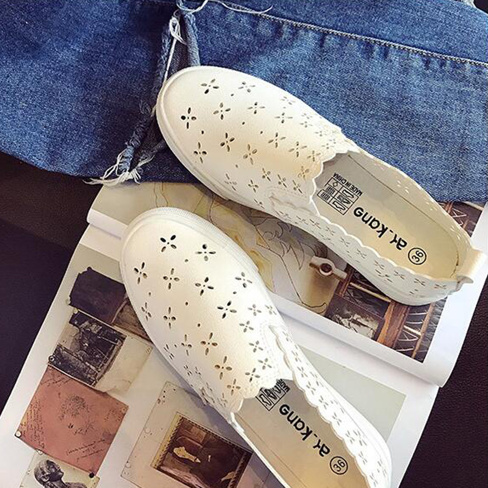 レディーススリッポン 幅広レディース白スニーカー花柄透かし彫り軽量