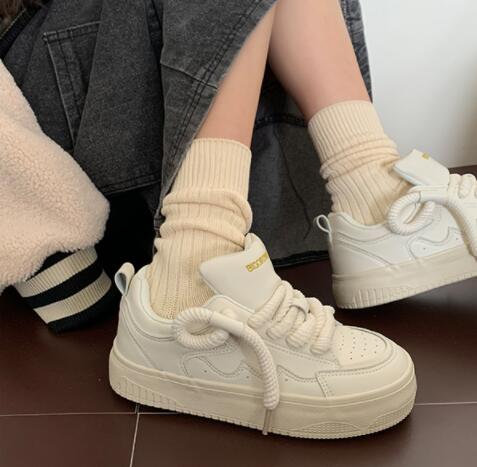 レディーススリッポン レディース厚底運動靴 履きやすい白色スニーカー