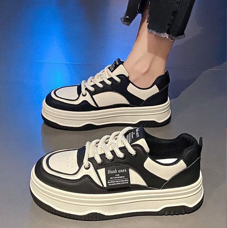 レディーススリッポン 厚底で通気性抜群 凸凹底面 紐付き