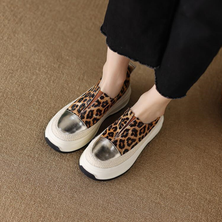 レディーススリッポン 厚底ヒョウ柄スリッポン 快適中ヒール レディース楽々靴