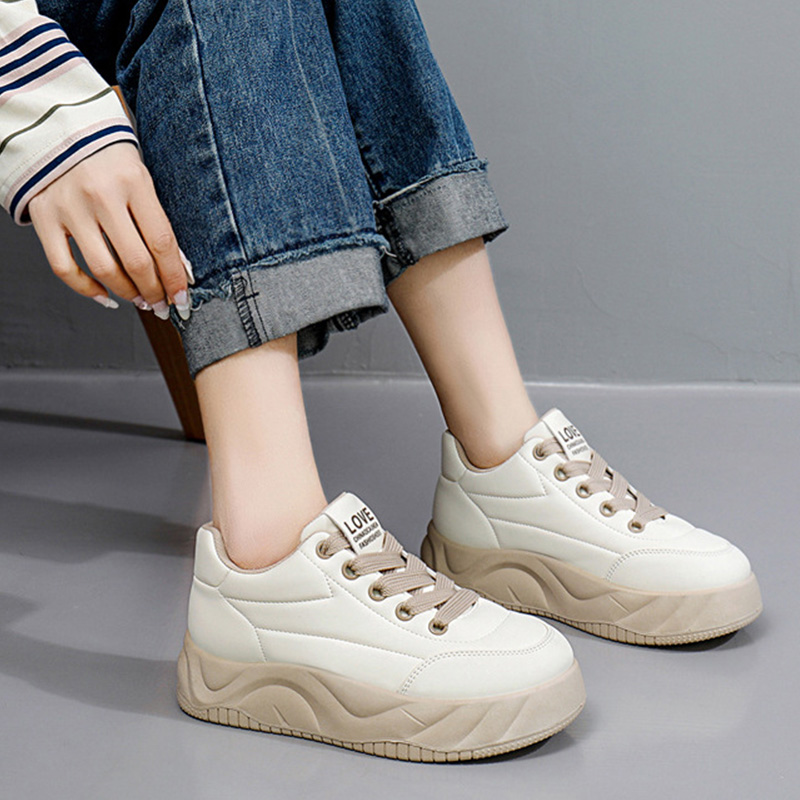 レディーススリッポン レディース厚底スニーカー 弾力ソール スタイルアップ 4センチ