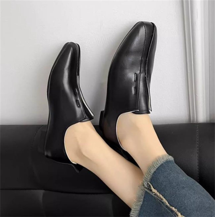 レディーススリッポン 幅広対応 上品ローファー風 柔らかソール フラットシューズ