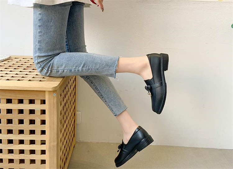 防水仕様レディーススリッポン滑り止め雨靴リボン付きゴム靴