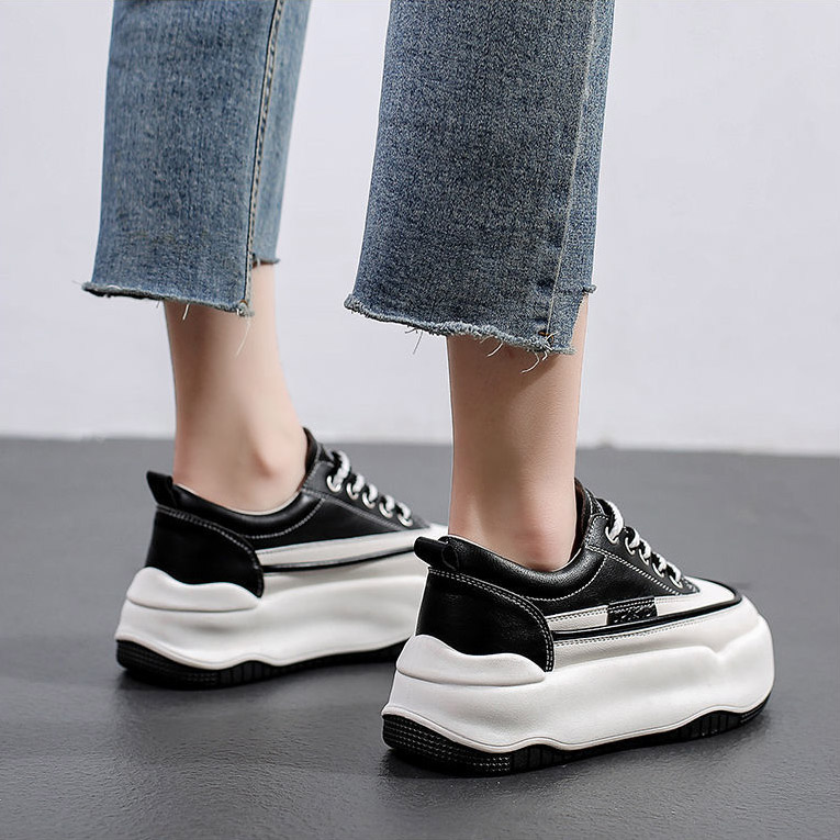 レディーススリッポン 厚底スニーカー レディース 紐靴 美脚効果 滑り止め カジュアル