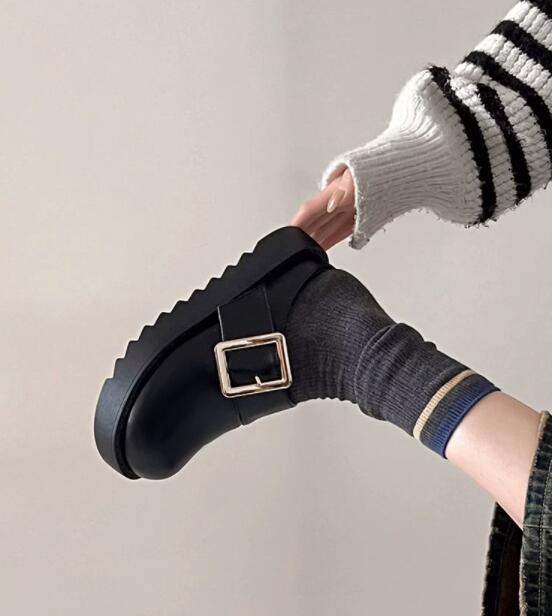 レディーススリッポン 厚底バックル付き