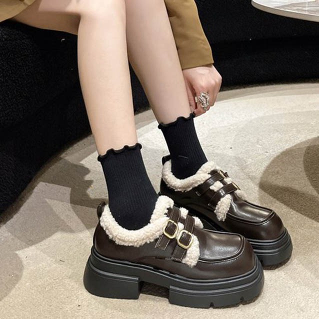 レディーススリッポン 裏ボア厚底ローファー風スリッポン 二連ストラップ 美脚スタイルアップ