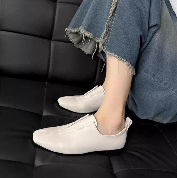 レディーススリッポン 幅広対応 上品ローファー風 柔らかソール フラットシューズ