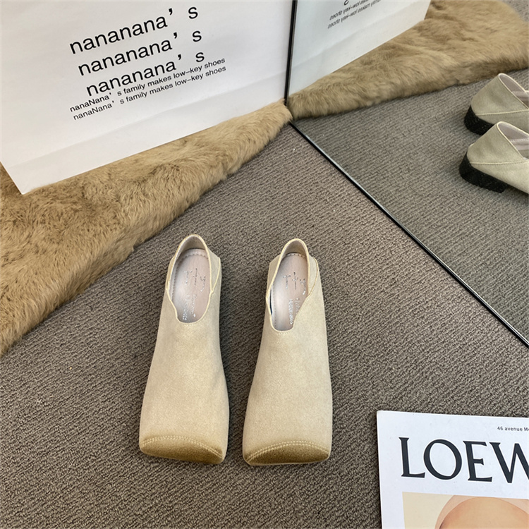 レディーススリッポン 幅広スクエアトゥ本革単靴オールシーズン対応