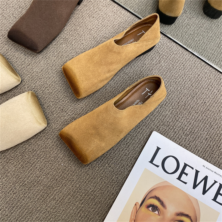 レディーススリッポン 幅広スクエアトゥ本革単靴オールシーズン対応