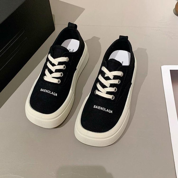 レディーススリッポン レディース厚底スニーカー黒白美脚歩きやすい靴