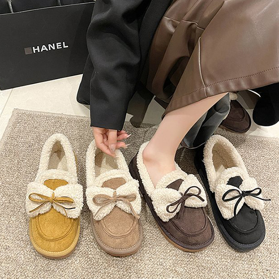 レディーススリッポン 幅広対応 ムートン調裏ボア ショートブーツ 暖かい冬靴