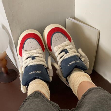 レディーススリッポン レディース厚底運動靴 履きやすい白色スニーカー