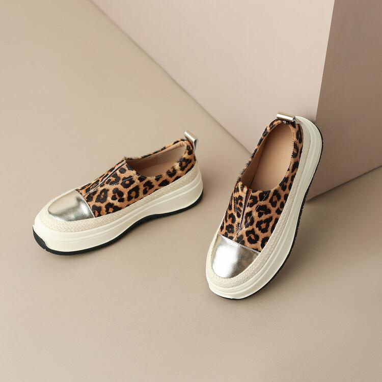 レディーススリッポン 厚底ヒョウ柄スリッポン 快適中ヒール レディース楽々靴