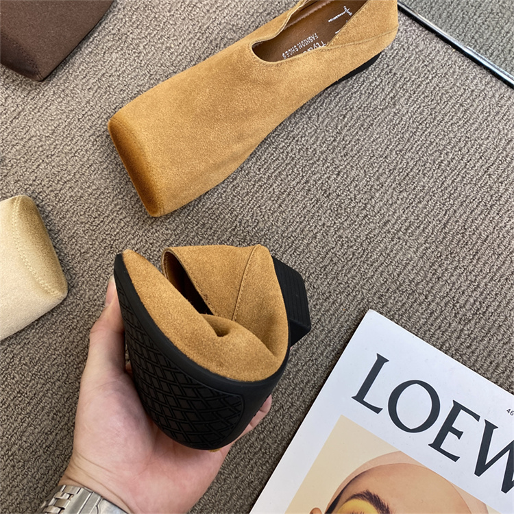 レディーススリッポン 幅広スクエアトゥ本革単靴オールシーズン対応