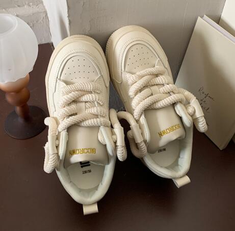 レディーススリッポン レディース厚底運動靴 履きやすい白色スニーカー