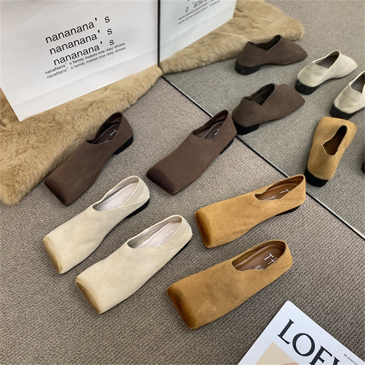 レディーススリッポン 幅広スクエアトゥ本革単靴オールシーズン対応