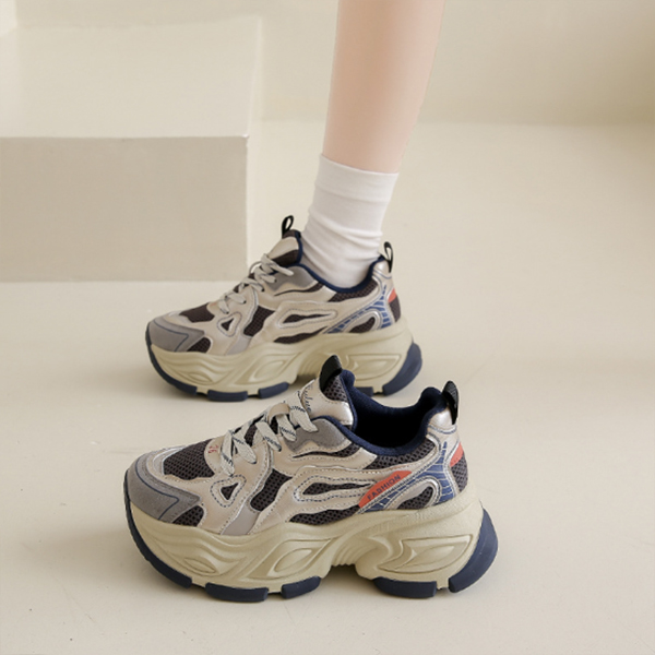 レディーススリッポン 二〇二五年新作 女性用網目厚底運動靴 紐履き美脚効果