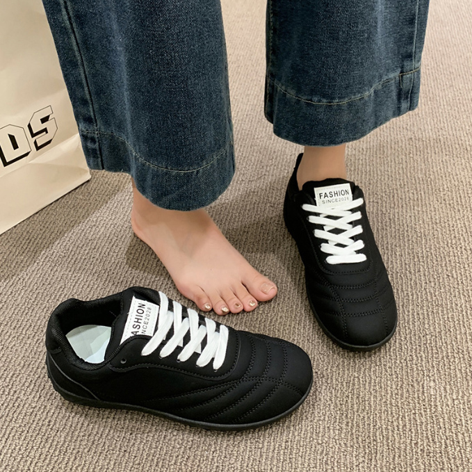 レディーススリッポン 2025新作 レディース 幅広 軽量 光沢 美脚 歩きやすい スニーカー