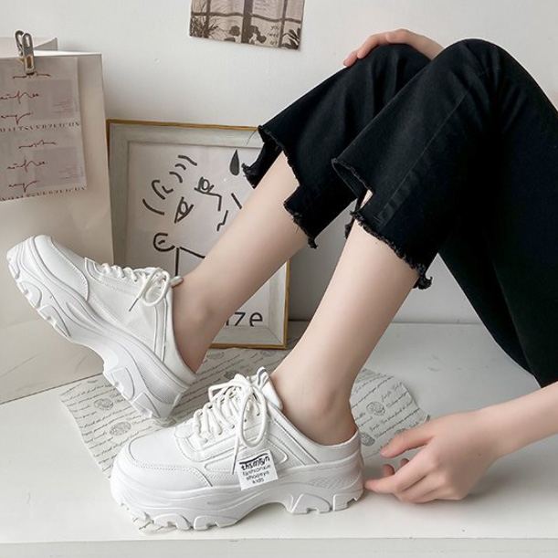 レディーススリッポン 厚底スニーカー レディース 紐靴 滑り止め 楽ちん シューズ
