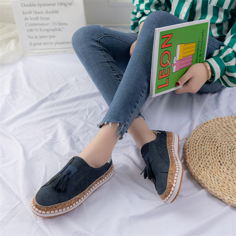 房飾り付き厚底丸先靴 秋の新作レディーススリッポン