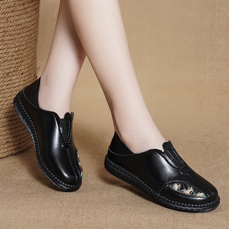 幅広対応レディーススリッポン着脱簡単合皮靴